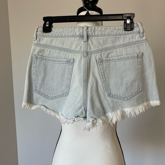 PacSun exposed zipper front high rise shorts in a size 26 - Picture 2 of 9